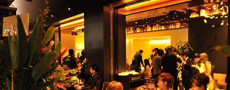 Caress（カレス）